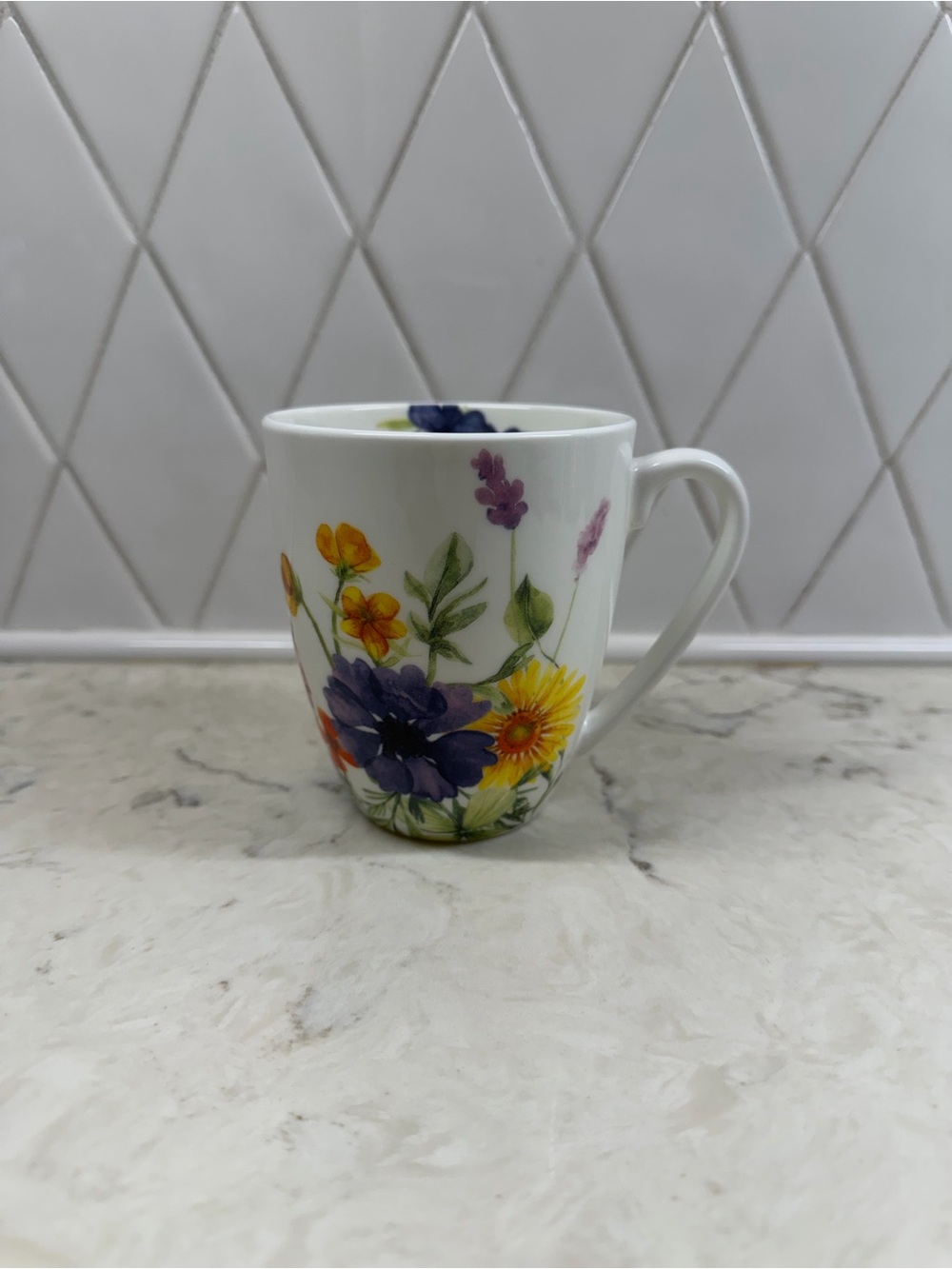 Mikasa White Porcelain Mug with Multicolor Floral Design